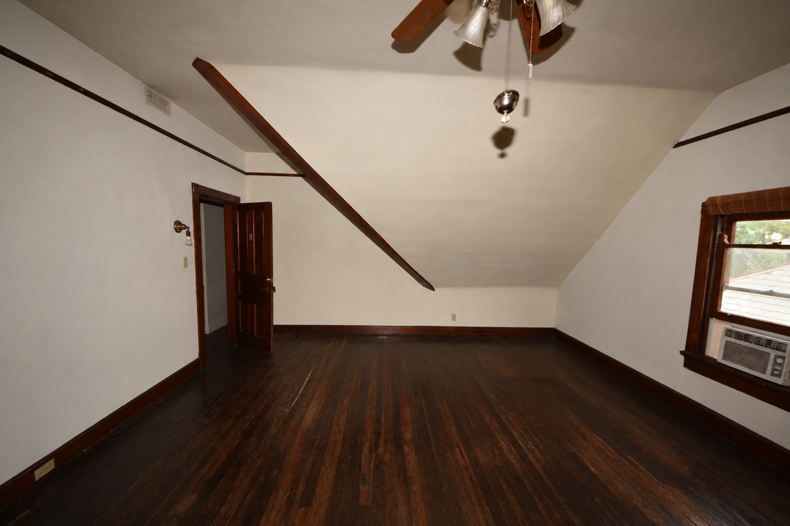 538 Terrace Ave - Unit 6 - Photo 2