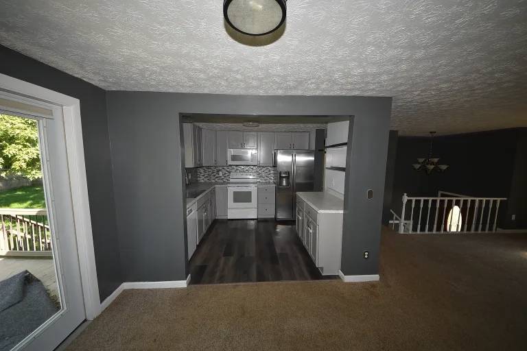 809 Glendon Dr, Loveland, OH 45140 - Photo 8