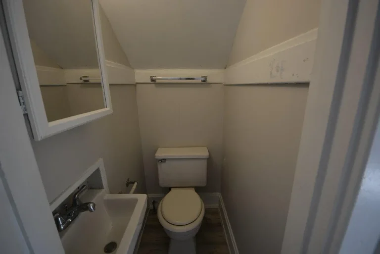 5804 Hawthorne Ave, Cincinnati, OH 45227 - Photo 16