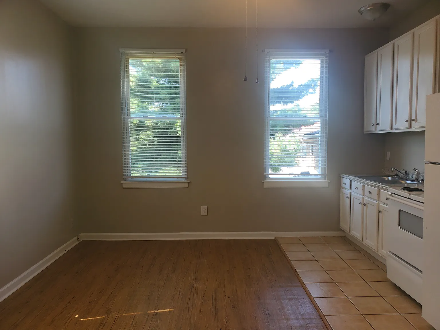 133 West Walnut Street - Unit #4 - Photo 2