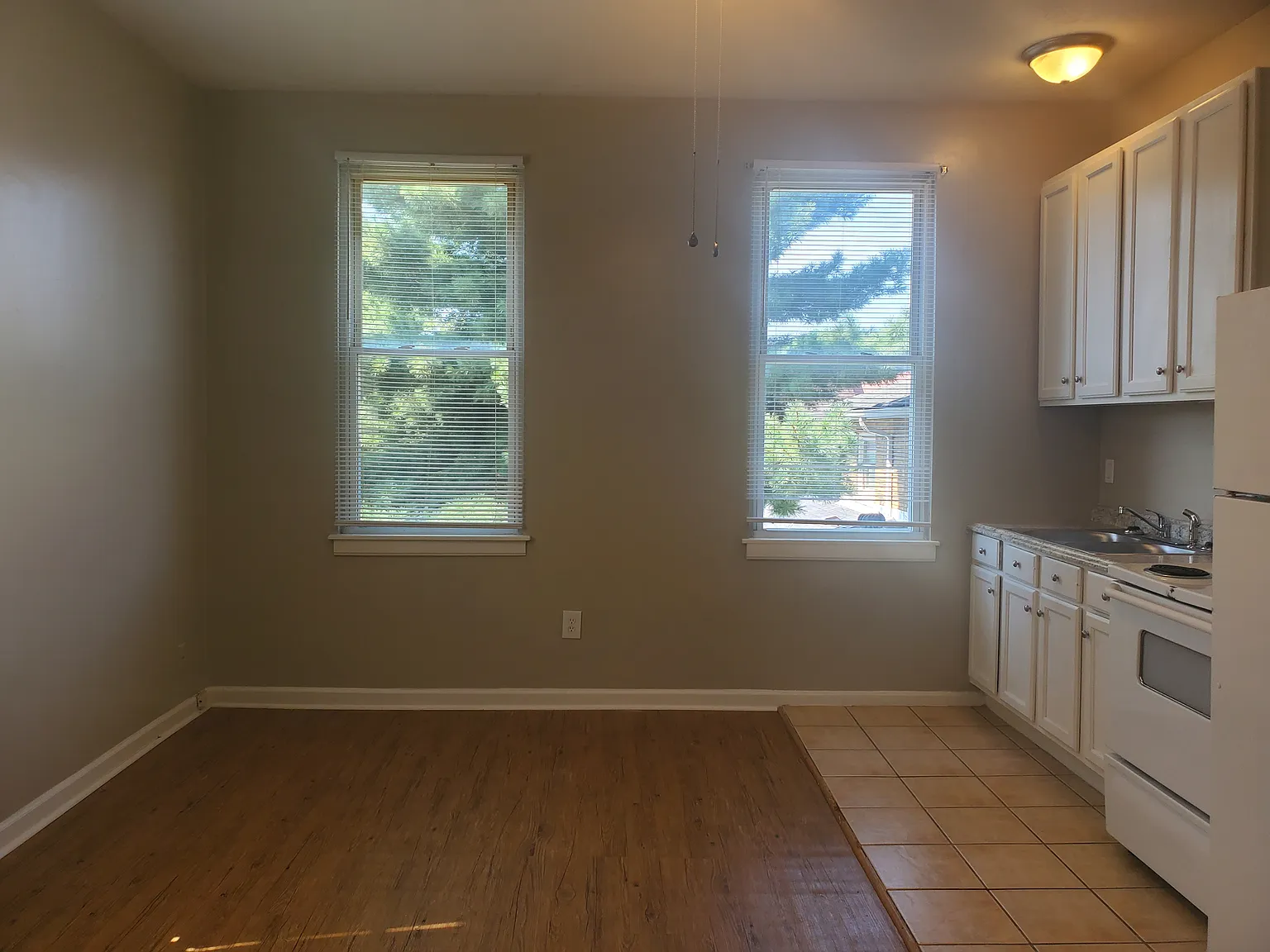 133 West Walnut Street - Unit #4 - Photo 5