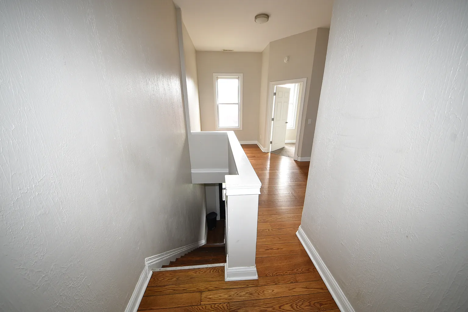 746 Columbia Street - Photo 2