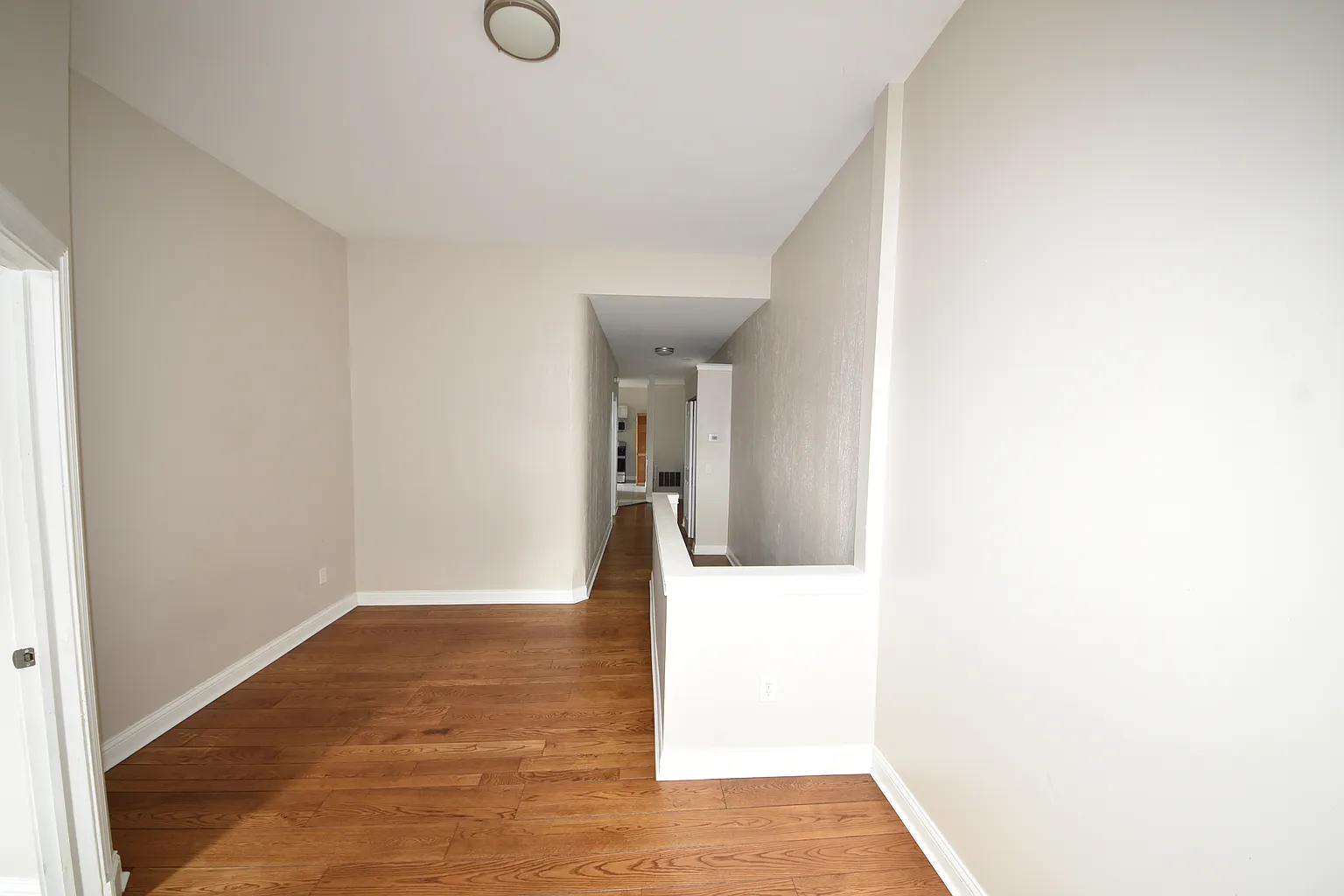 746 Columbia Street - Photo 3