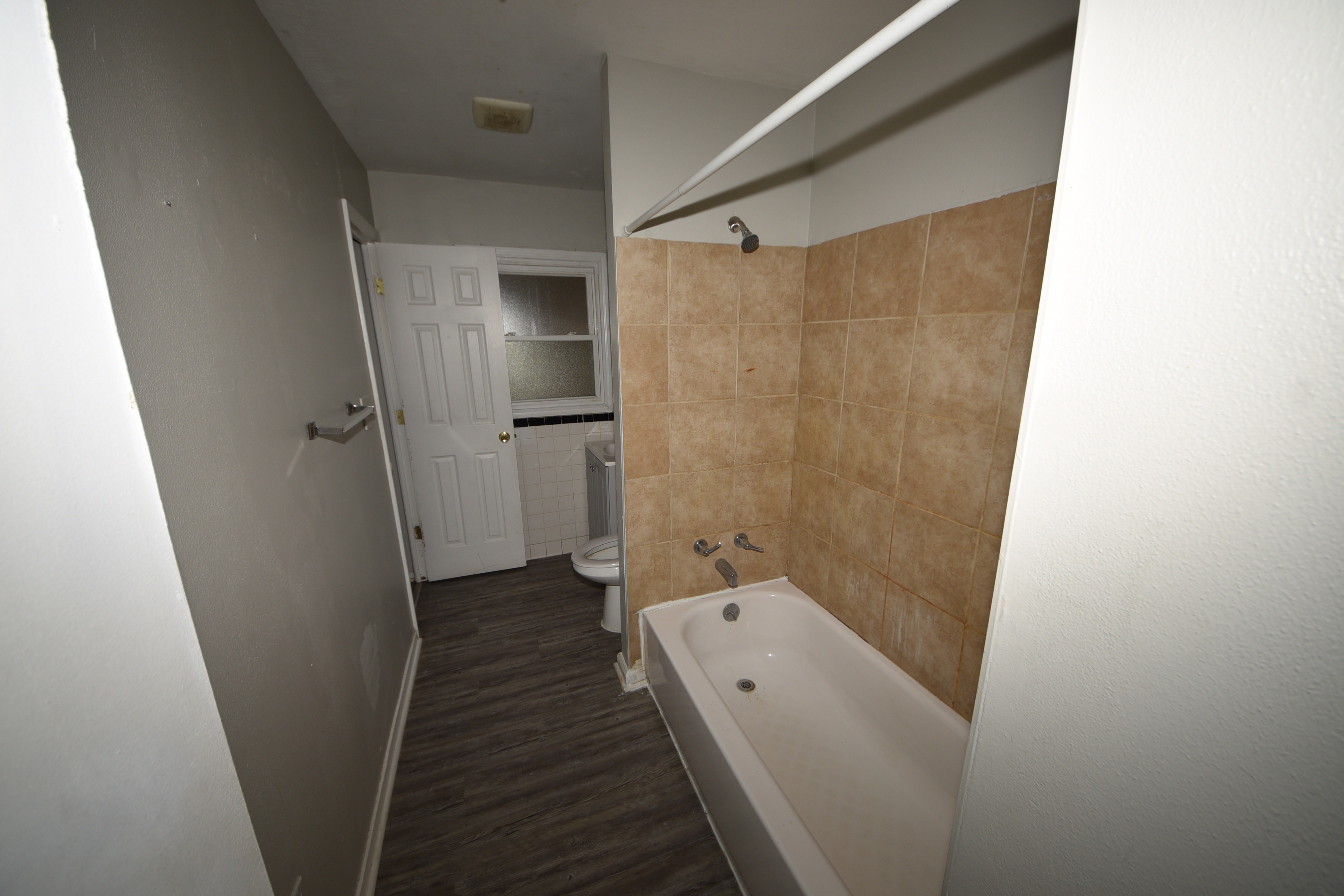 1047 Wellspring Dr, Cincinnati OH, 45231 - Photo 4