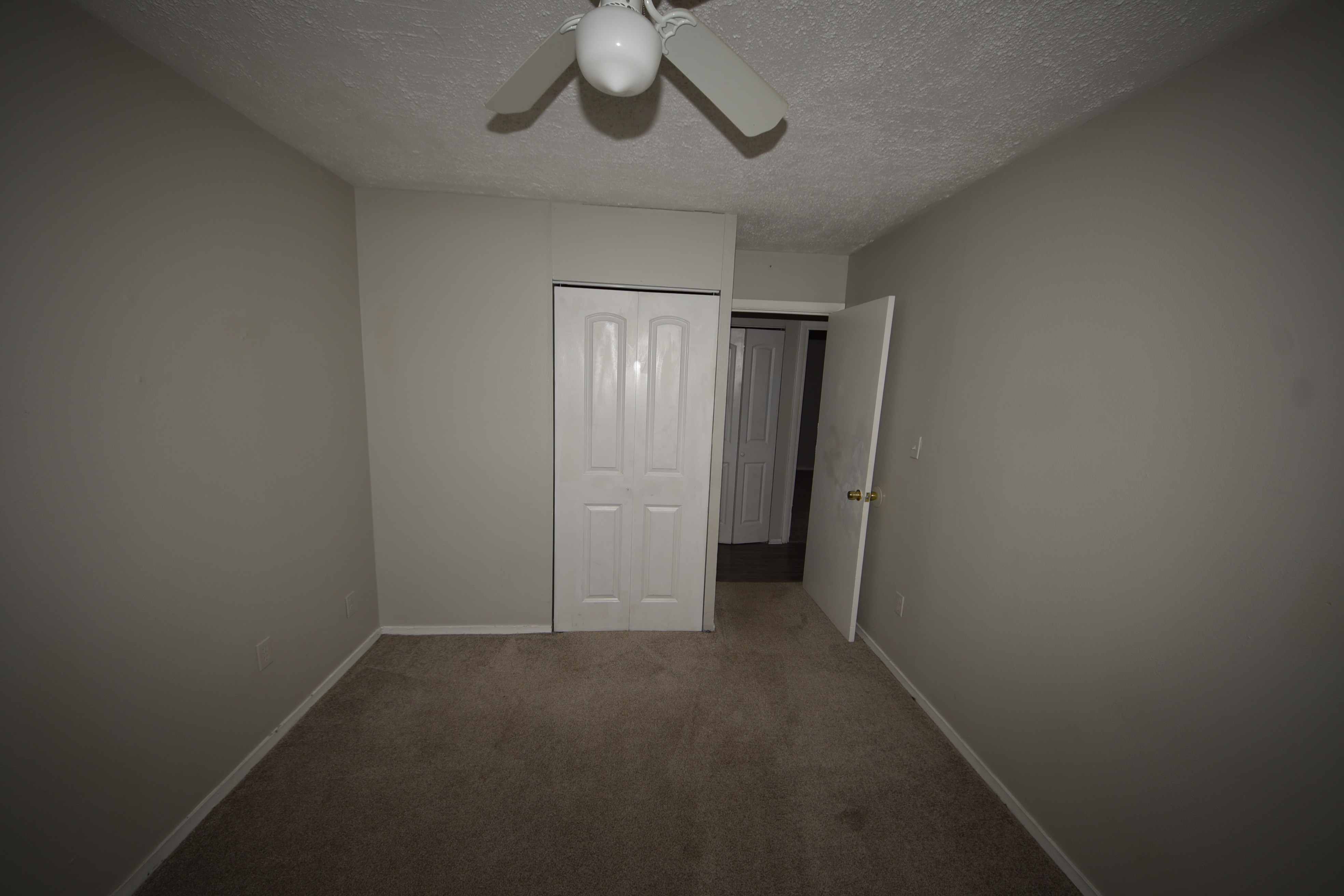 1047 Wellspring Dr, Cincinnati OH, 45231 - Photo 8