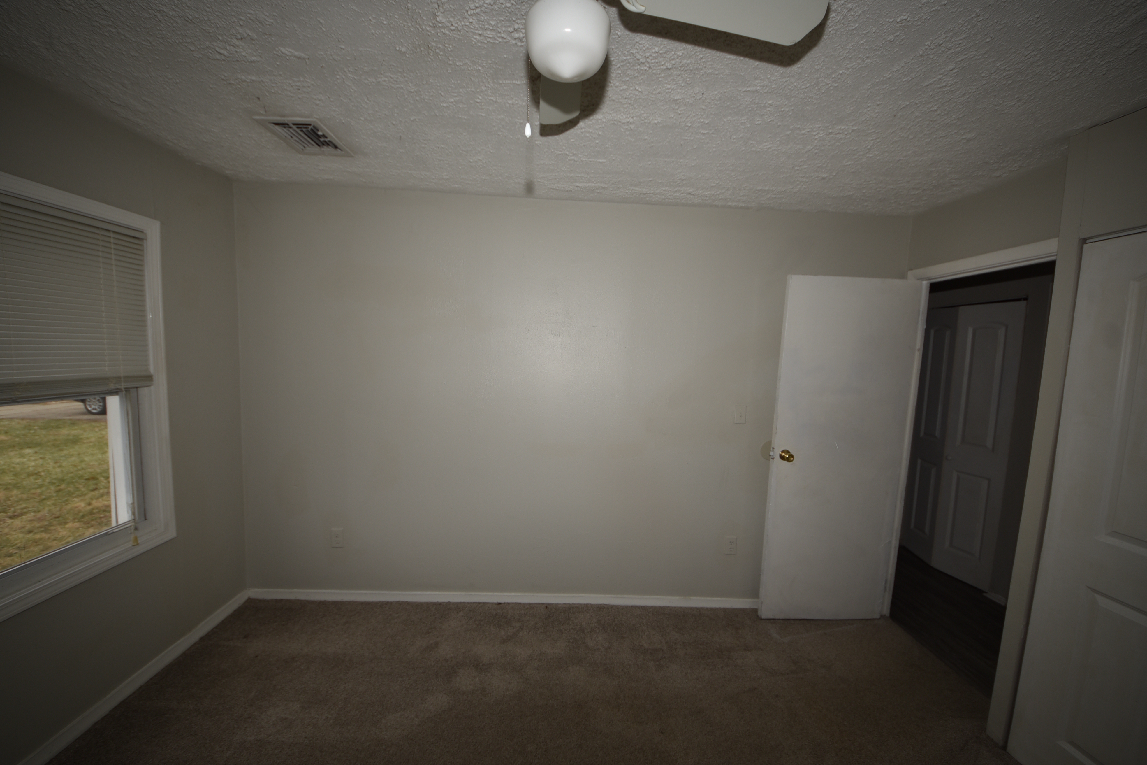 1047 Wellspring Dr, Cincinnati OH, 45231 - Photo 10