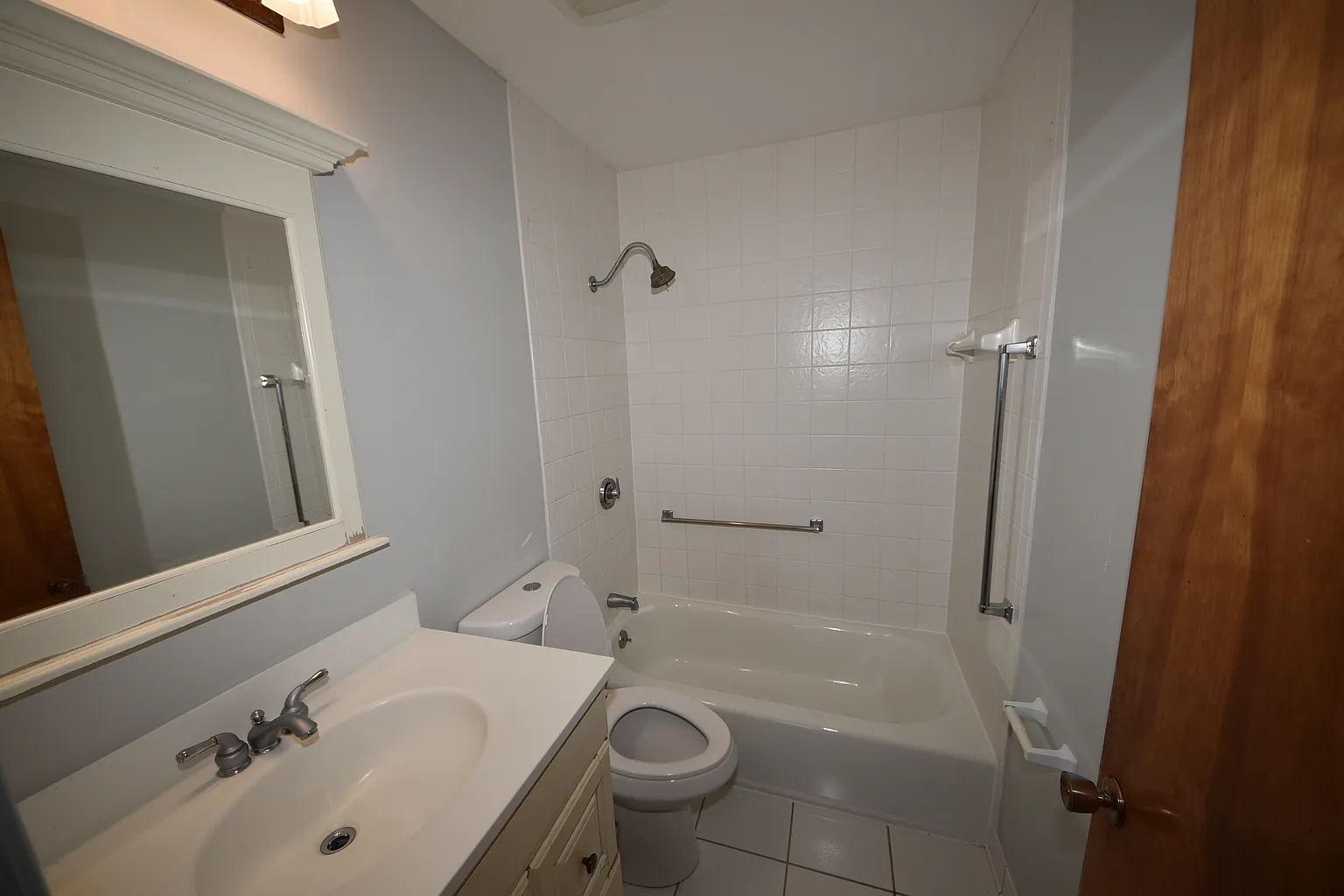 328 Robben Ln, Cincinnati, OH 45238 - Photo 2