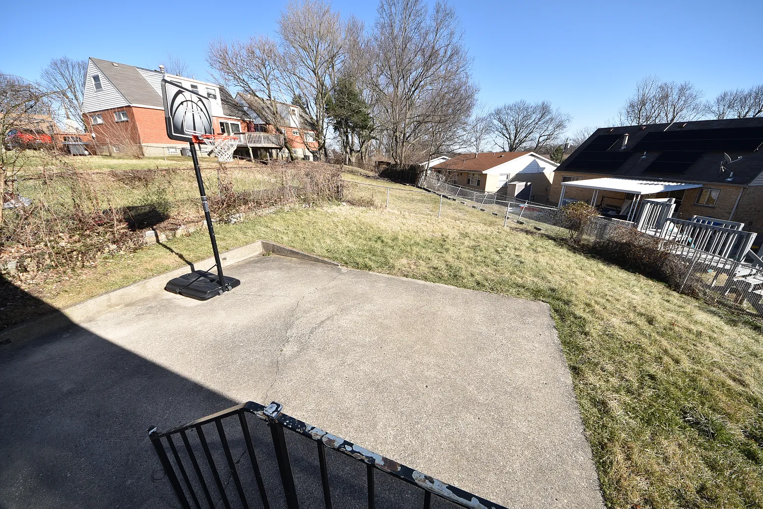 328 Robben Ln, Cincinnati, OH 45238 - Photo 17