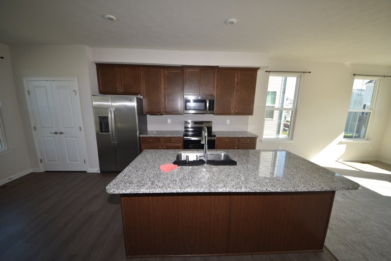 1048 Steamboat Drive, Cincinnati OH, 45244 - Photo 2