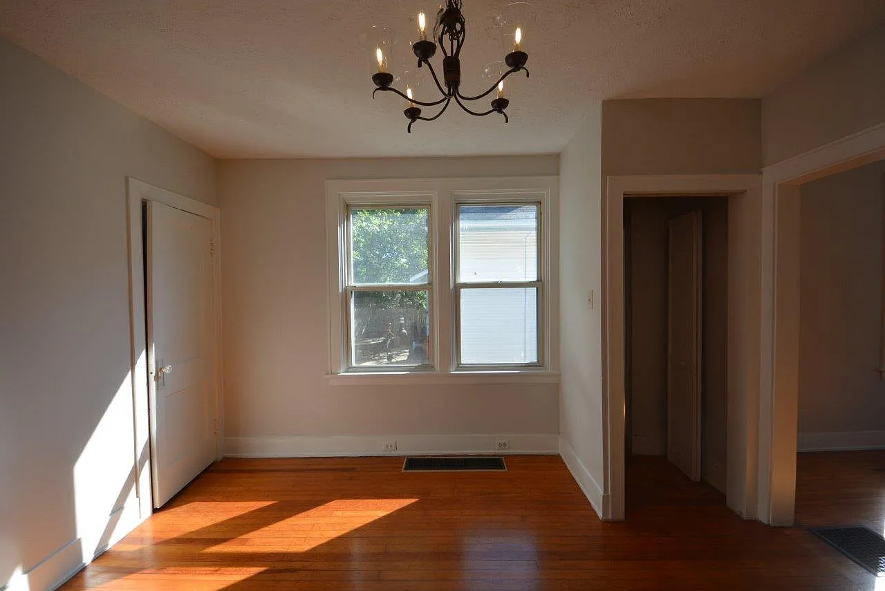 5804 Hawthorne Ave, Cincinnati, OH 45227 - Photo 5