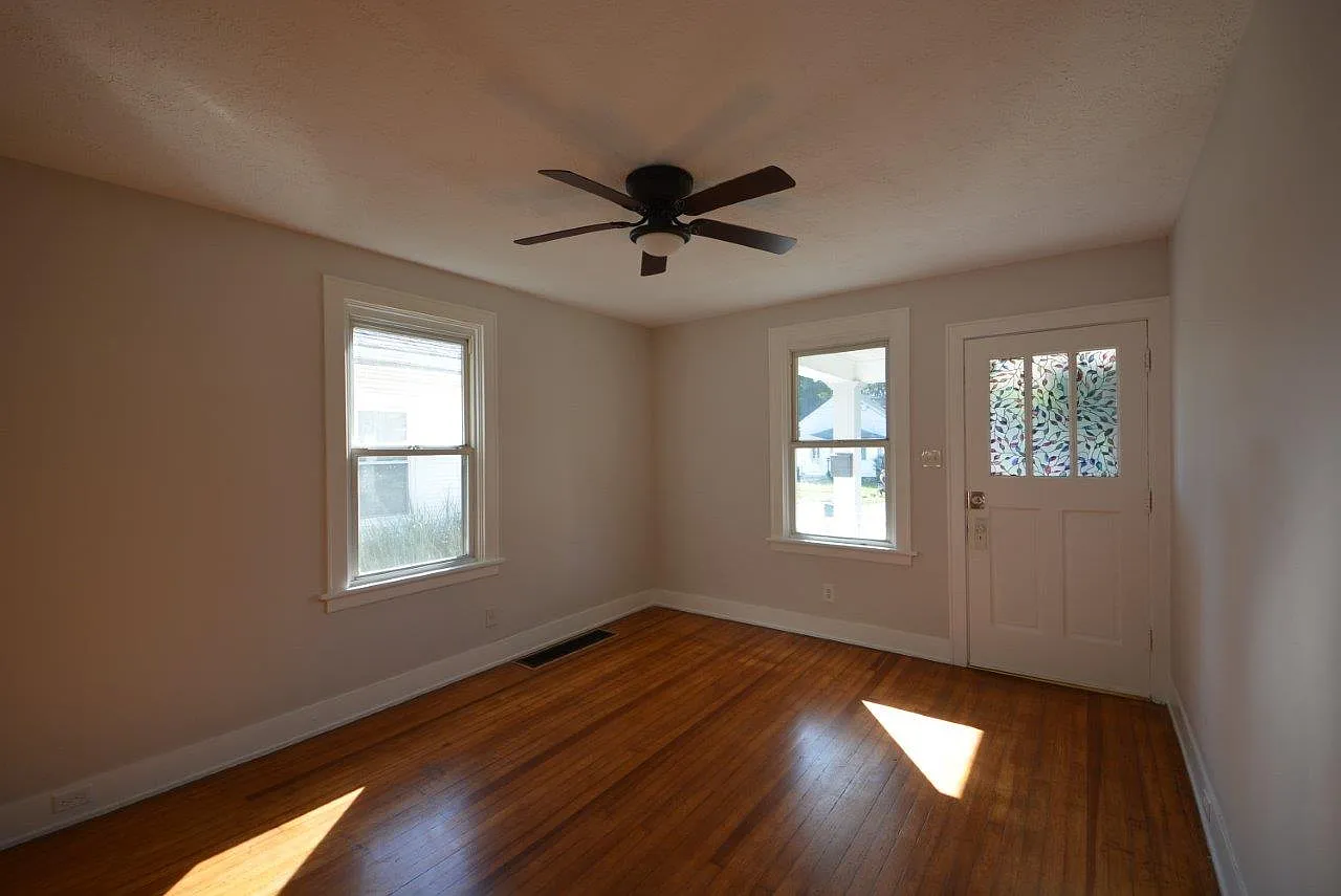 5804 Hawthorne Ave, Cincinnati, OH 45227 - Photo 3